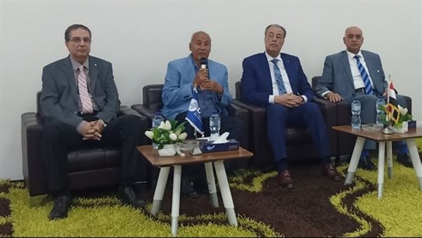  ندوة خريجى كلية