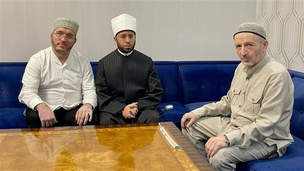 أسامة الأزهري يلتقي