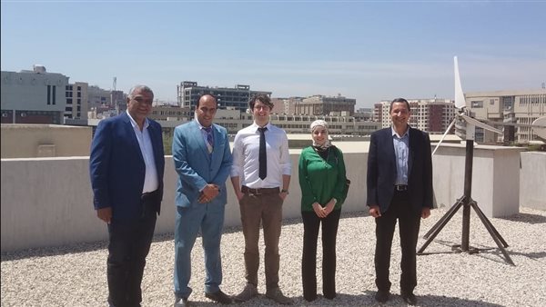 جامعة عين شمس تعقد