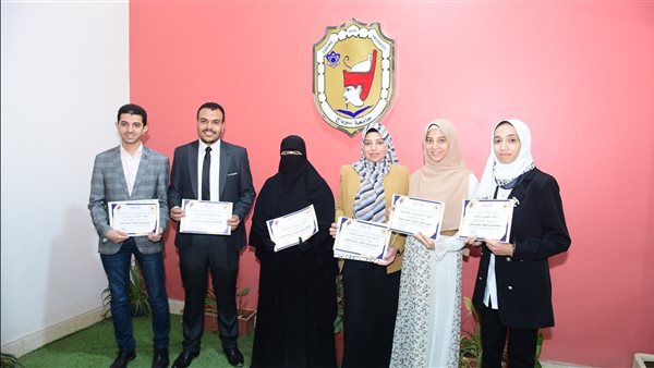 الفريق الفائز بالمركز