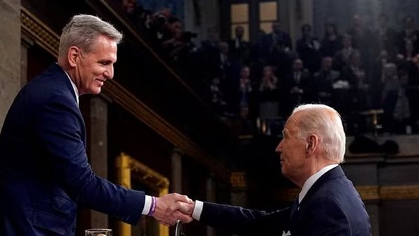 بايدن - مكارثي