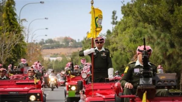 الموكب الأحمر 