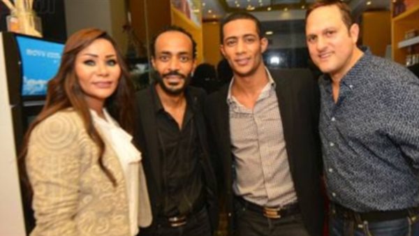 محمد رمضان وأشقائه