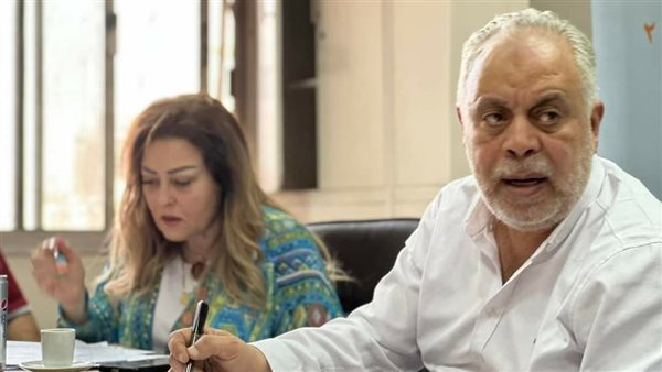 أشرف زكي - نهال عنبر