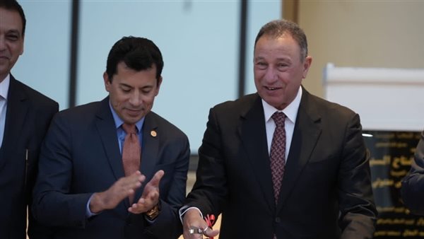 الخطيب وأشرف صبحي