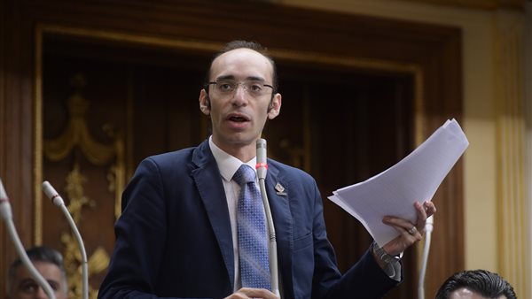 محمد عبدالعزيز