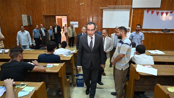 رئيس جامعة الفيوم