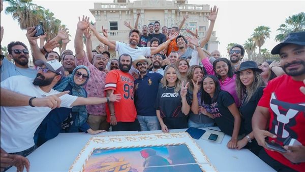 فريق عمل فيلم تاج