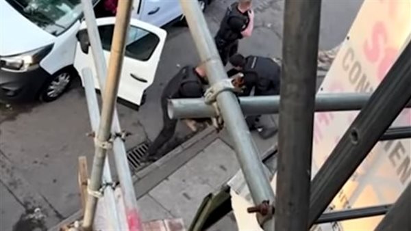 لحظة القبض على منفذ