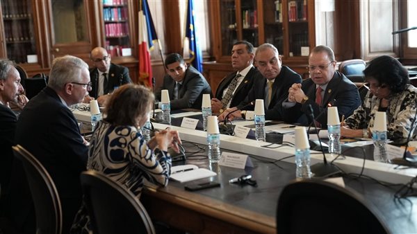 النائب العام يلتقى