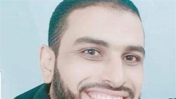 قاتل والدته 