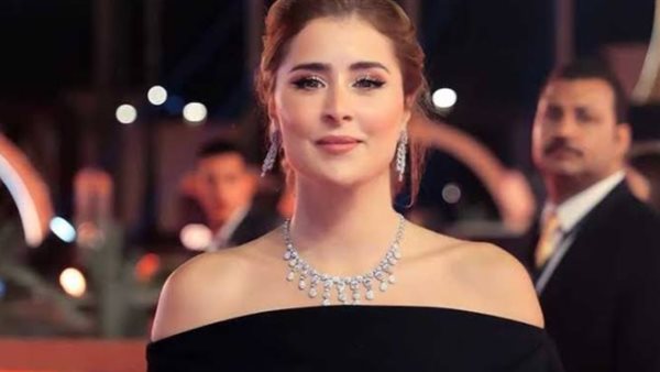 عائشة بن أحمد 