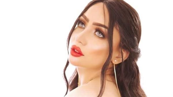 الراقصة بوسي