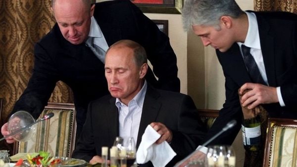 بوتين- وقائد مجموعة