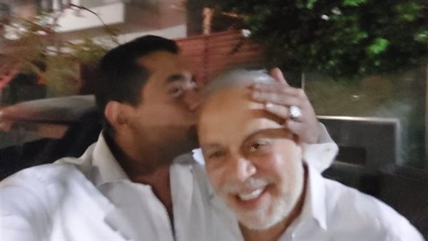 أحمد فلوكس وأشرف