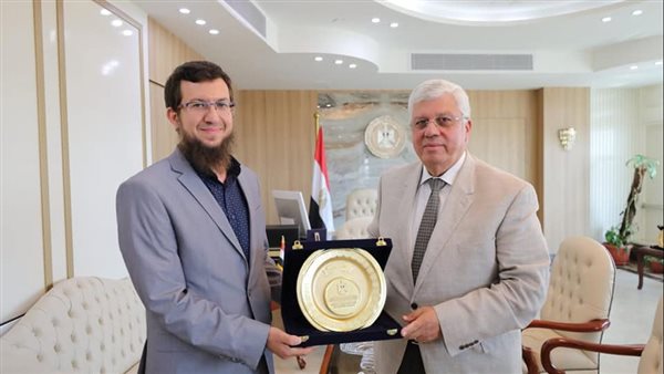 وزير التعليم العالى