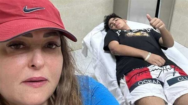 نهال عنبر وحفيدها