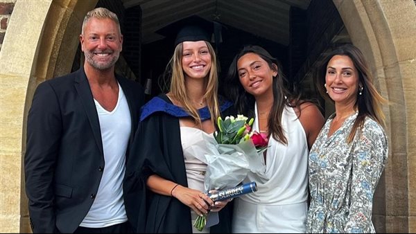 تامر هجرس وأسرته