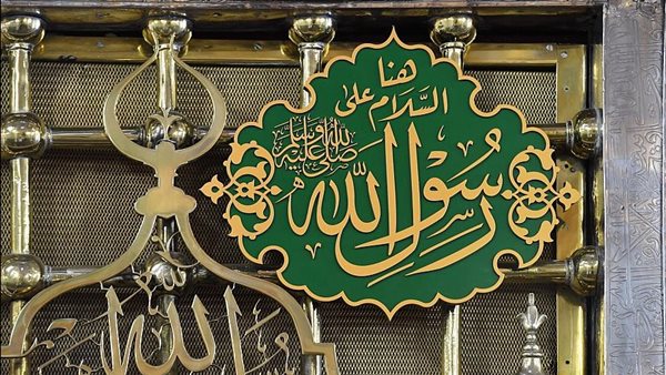 هل النبي حي .. خالد