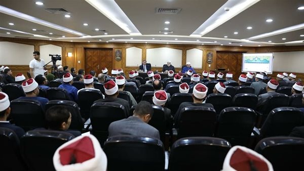 وكيل الأزهر يلتقي