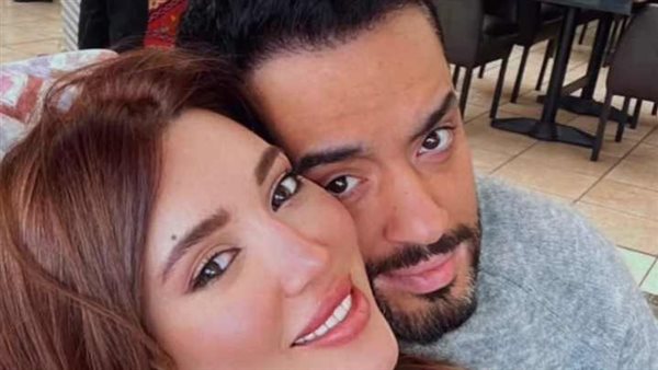 رامي جمال وزوجته