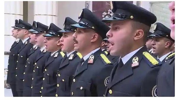 طلاب كلية الشرطة