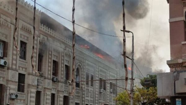 حريق مبنى وزارة الأوقاف