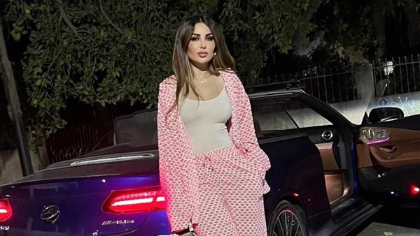 ندى الكامل طليقة