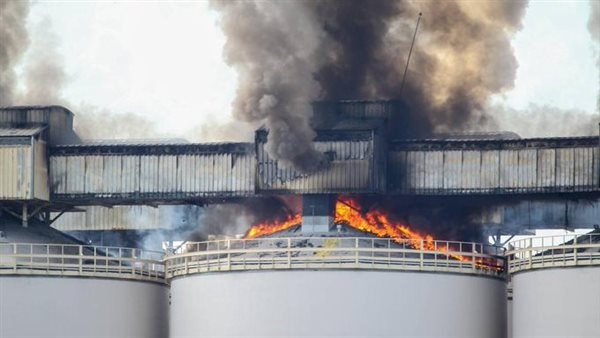 حريق في صوامع حبوب