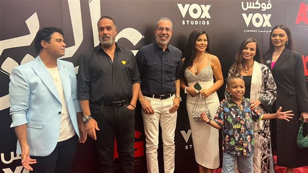 صناع فيلم ع الزيرو