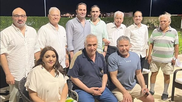 اجتماع أكمل قرطام