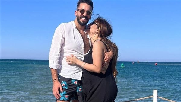 ندى الكامل وزوجها