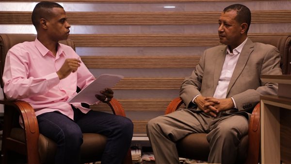 الدكتور عاصم حفني