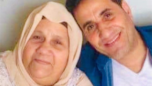 أحمد شيبه ووالدته