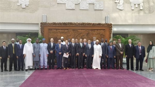 وفد من الدول الأعضاء