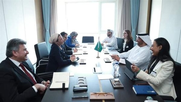 وزيرة البيئة 