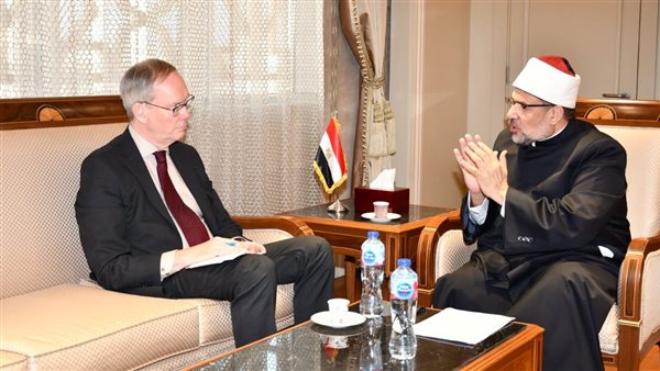 وزير الأوقاف خلال