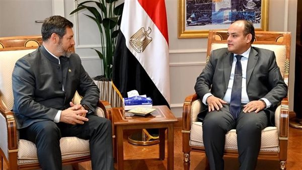 وزير الصناعة والتجارة