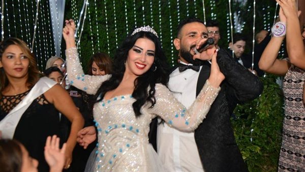 أحمد سعد وسمية الخشاب_