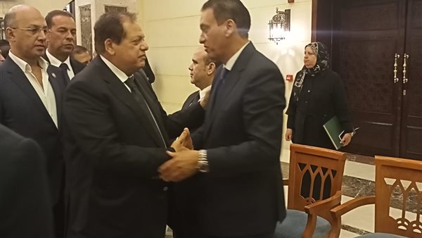 النائب محمد أبو العينين