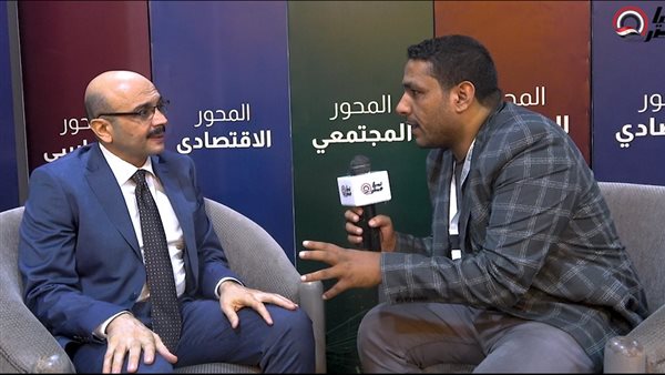 الكاتب الصحفى محمد