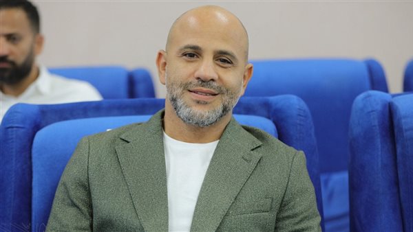 عزيز الشافعي 