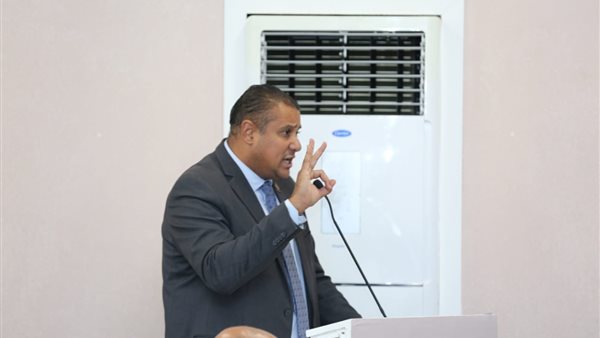 النائب محمد إسماعيل