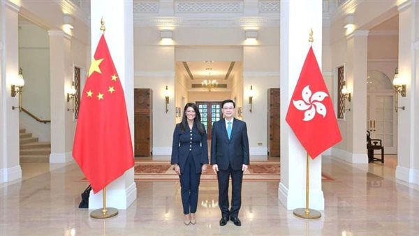 وزيرة التعاون الدولى