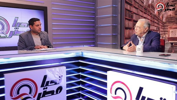 رئيس المصريين الأحرارمع