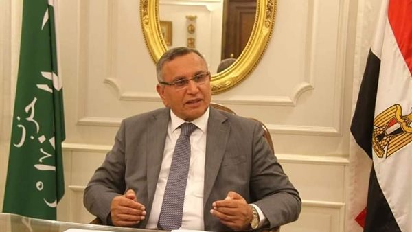 الدكتور عبدالسند