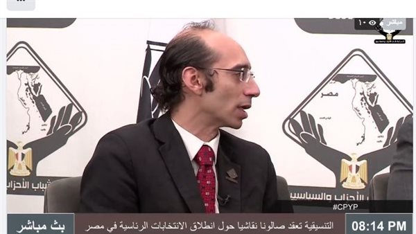 النائب محمد عبد العزيز