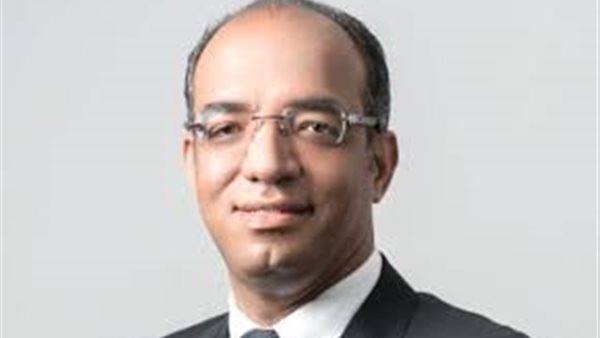 علي مهران رئيس لجنة