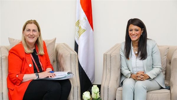 وزيرة التعاون الدولى