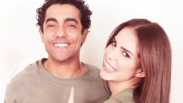 دنيا عبد العزيز وميدو